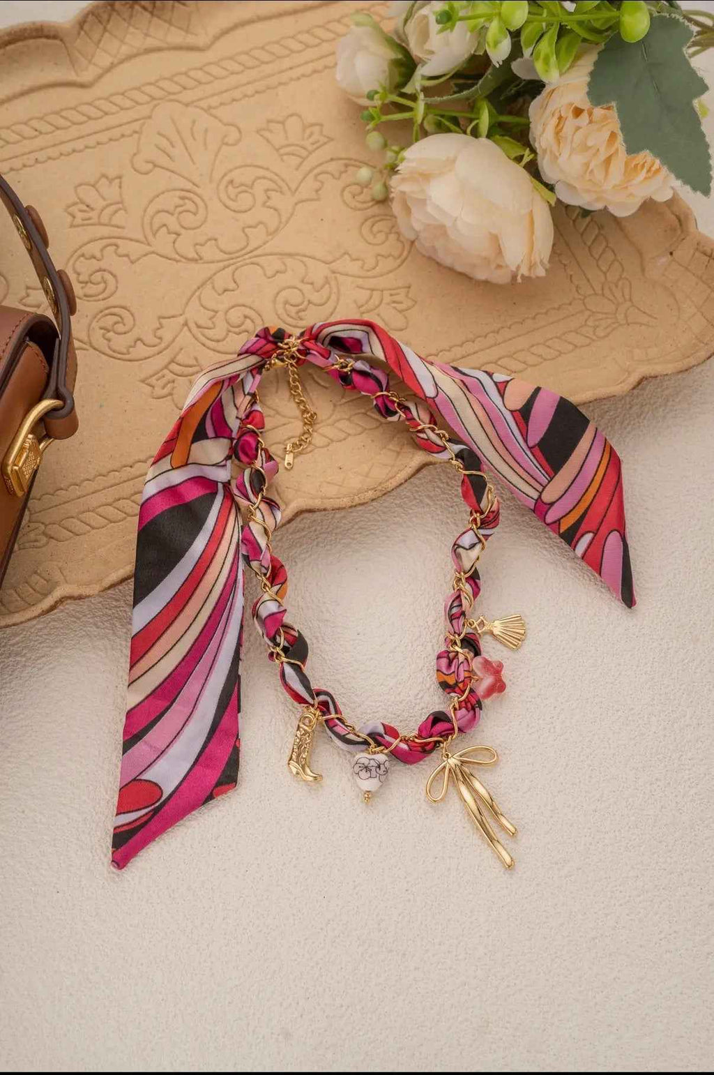 Collier Foulard
