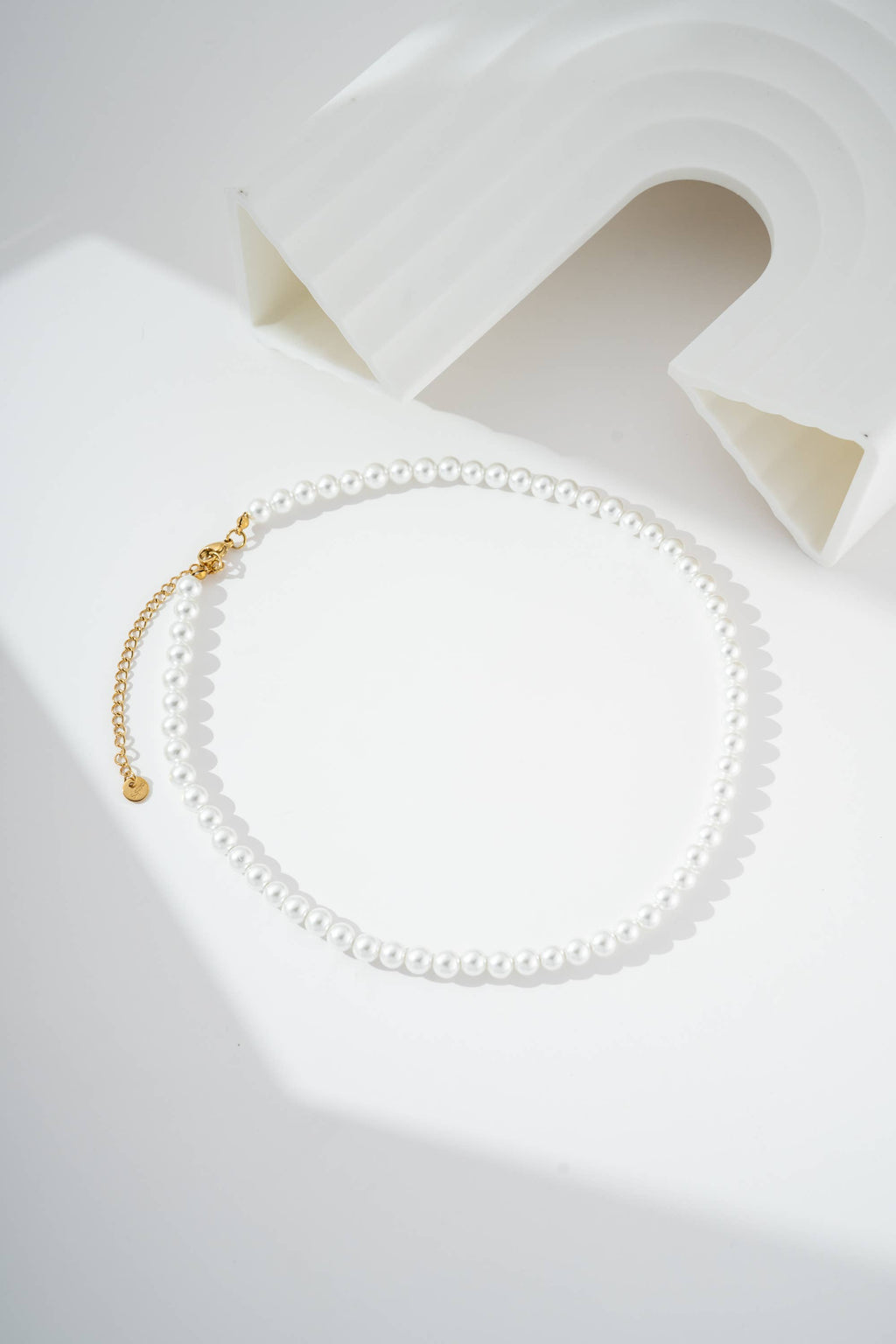 Collier perles blanches 6 mm doré acier inoxydable élégant - BisouBijoux