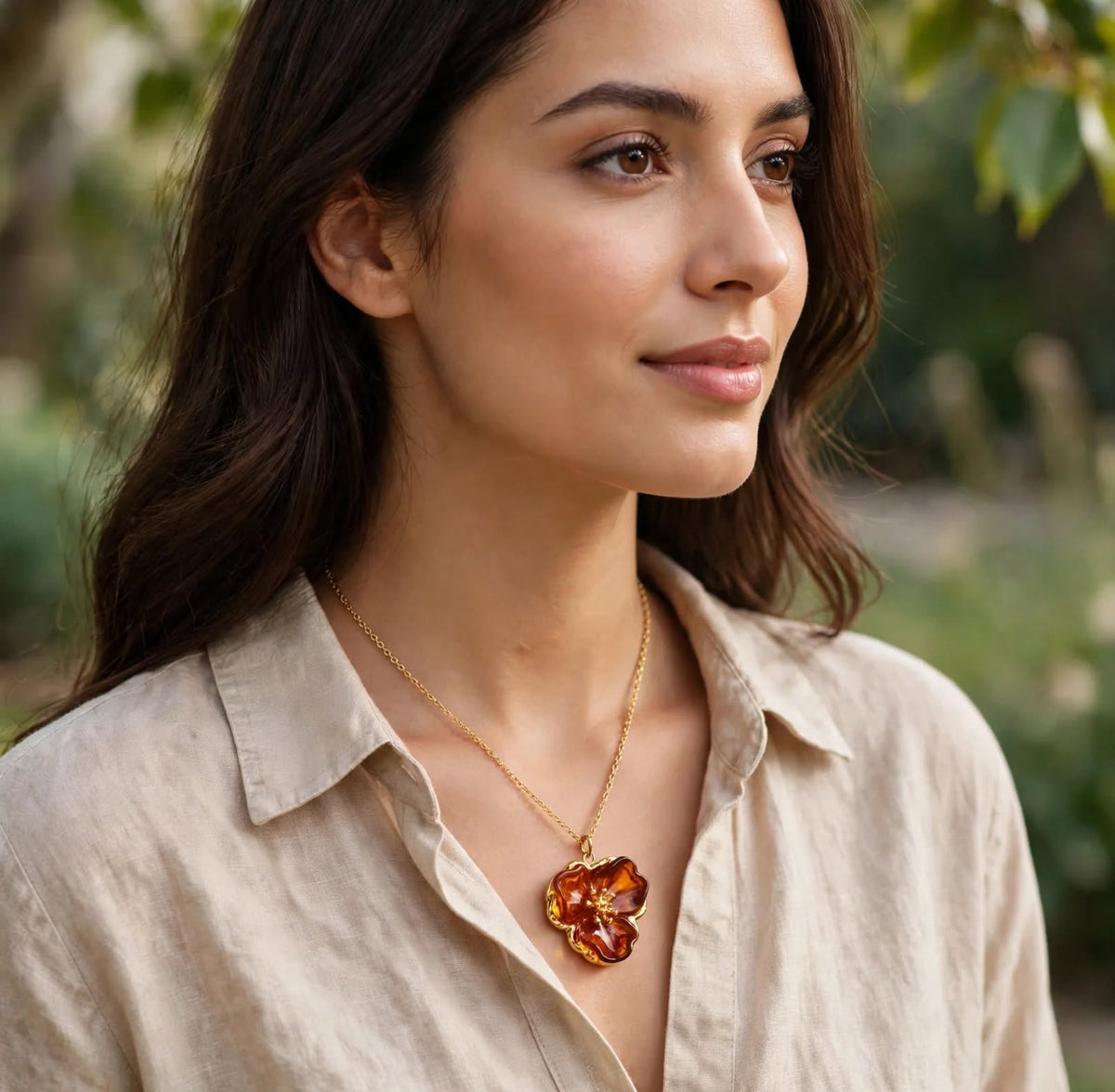 Collier Saria - Acier intérieur et résine couleur Ambre
