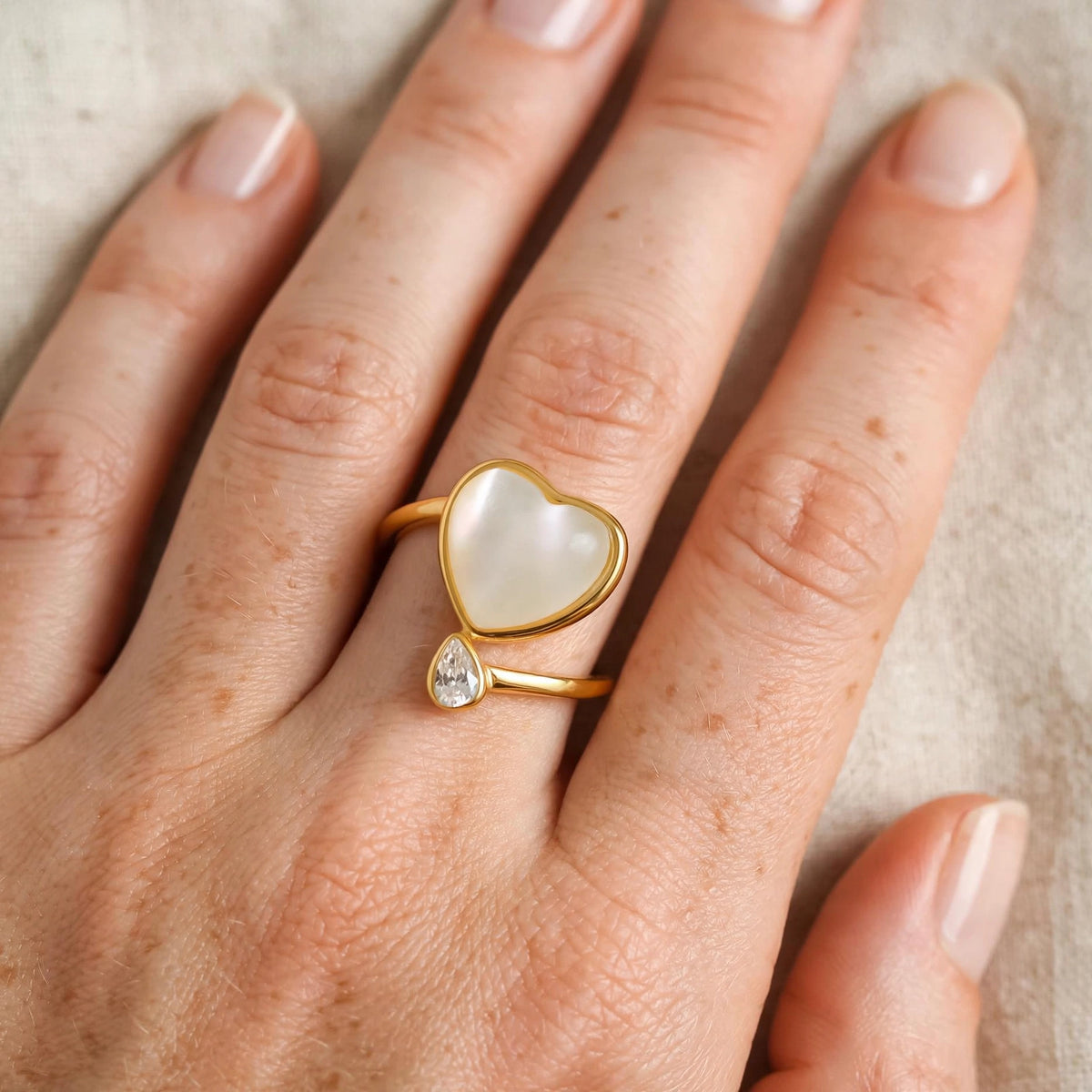 Bague AMOUR Dorée | Cœur Nacre Blanche & Cristal | BisouBijoux