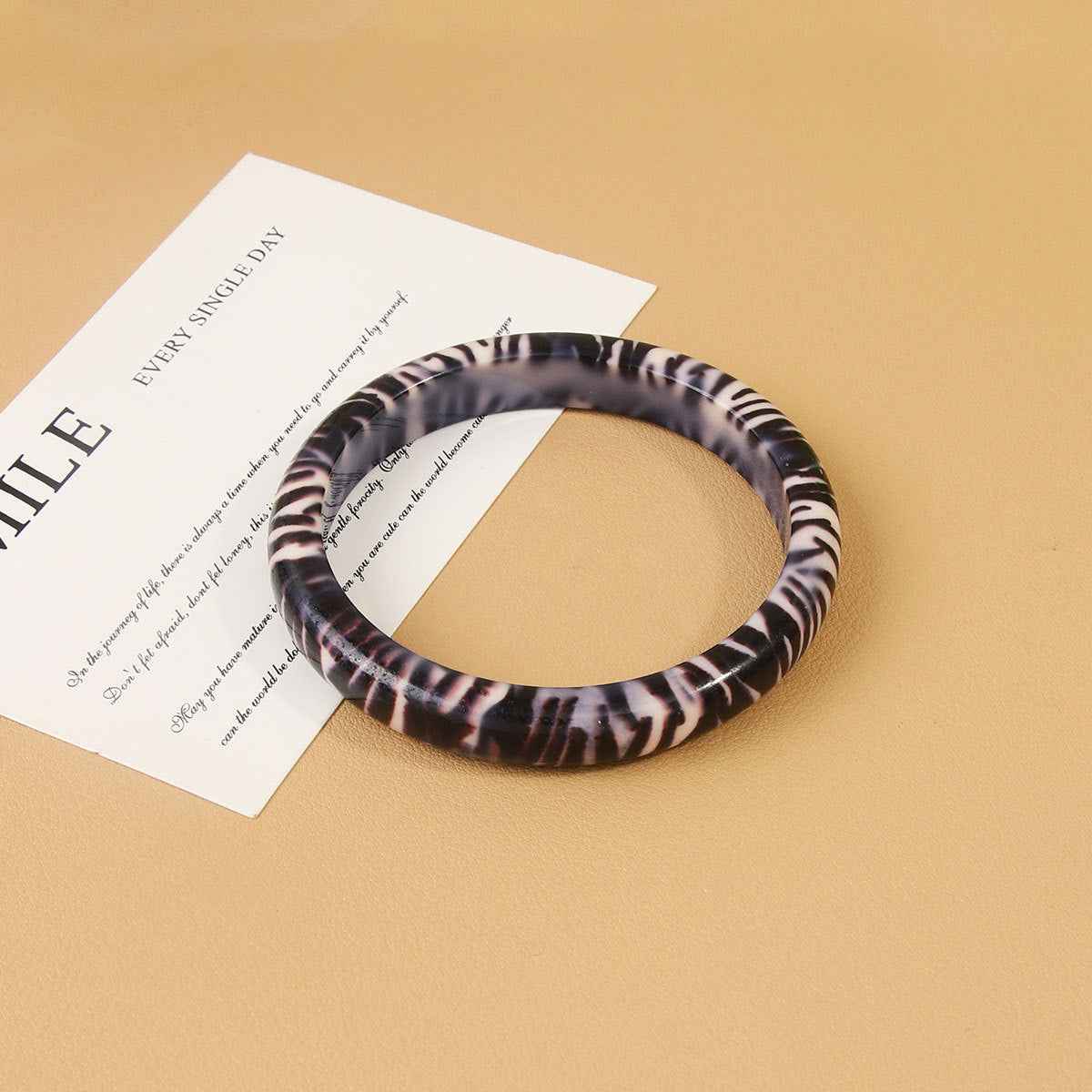 Jonc Zélie - Bracelet Acrylique Zébré