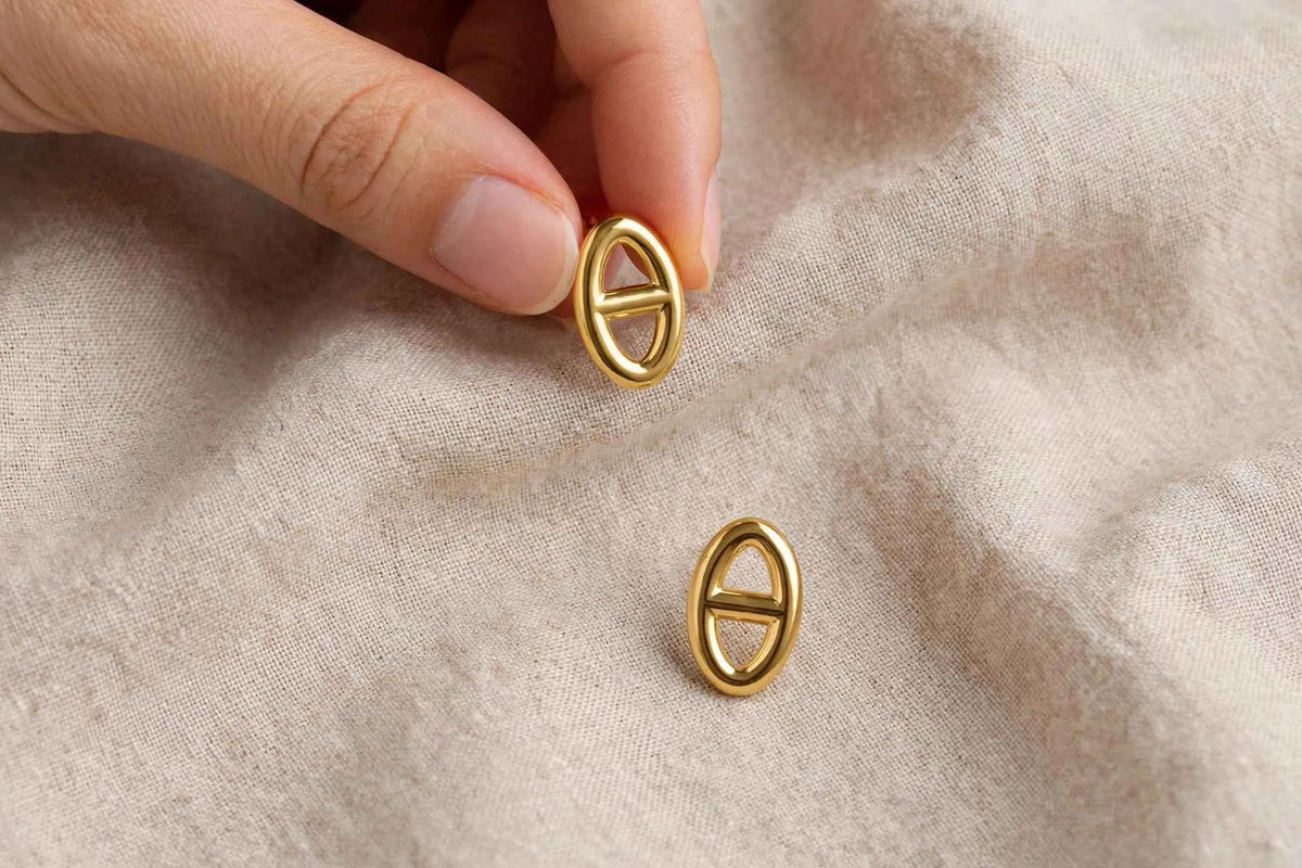 Puces Maëlle - Boucles Maille Marine Doré