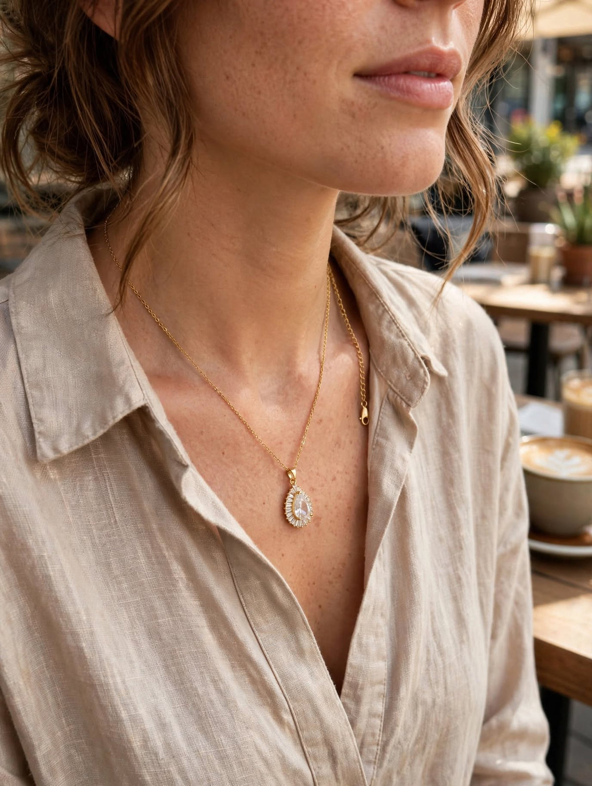 Collier Aurora Doré | Pendentif Goutte Cristal Halo | Acier Inoxydable | BisouBijoux
