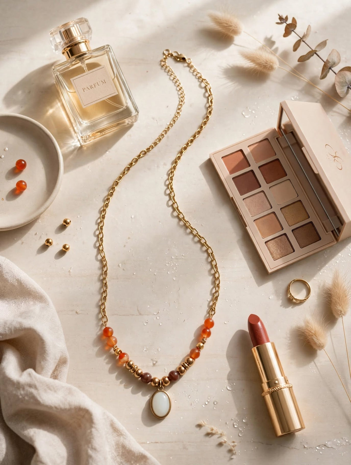 Collier SOL - Perles cornaline orange & pendentif nacre blanche