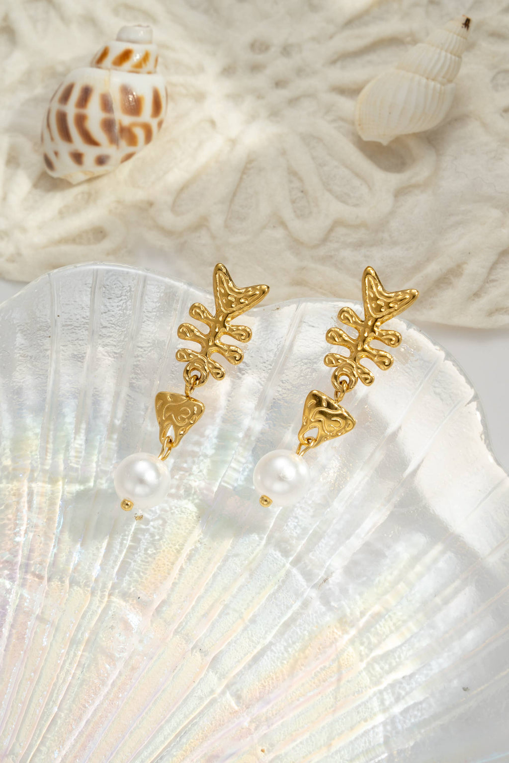 Boucles oreilles poisson acier inoxydable doré perle marine