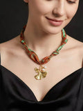 Collier foulard bohème chic, pendentif feuille dorée & perle